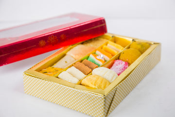 Bandhani 1lb Gift Box